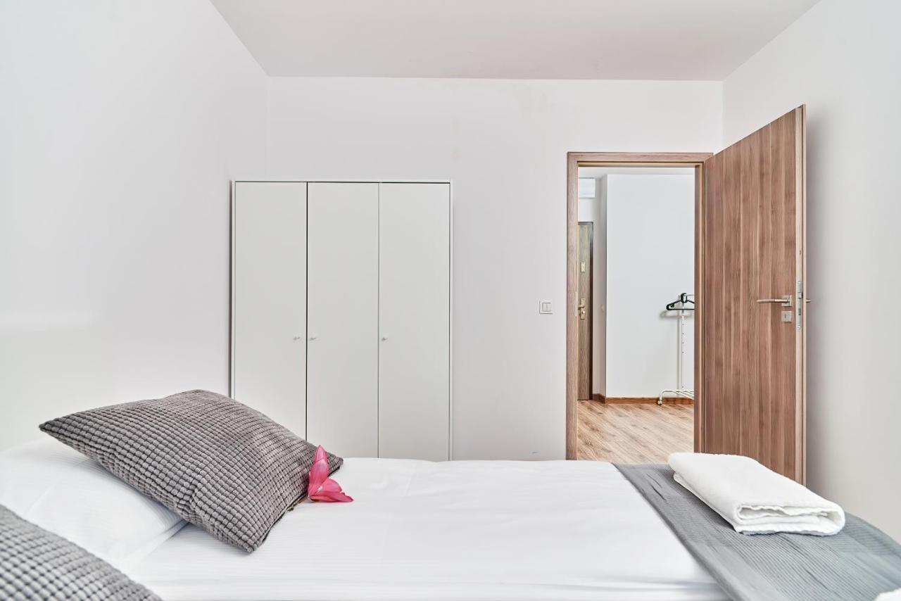 Modern Apartments Wroclaw By Renters Exterior foto